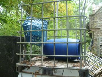 Gebruikte IBC Container frame beschikbaar voor biedingen