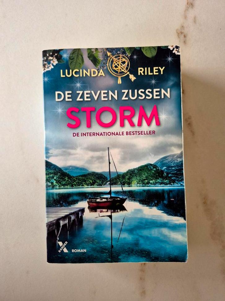 Lucinda Riley - De zeven zussen - Storm, Boeken, Literatuur, Gelezen, Ophalen of Verzenden