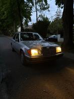 Mercedes-Benz 230E (w124), Auto's, Mercedes-Benz, 4 zetels, Zwart, 4 cilinders, Leder en Stof