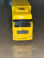 Schuco MAN F2000 Box trailer tractor Golden Toast, Ophalen of Verzenden, Zo goed als nieuw, Bus of Vrachtwagen, Schuco