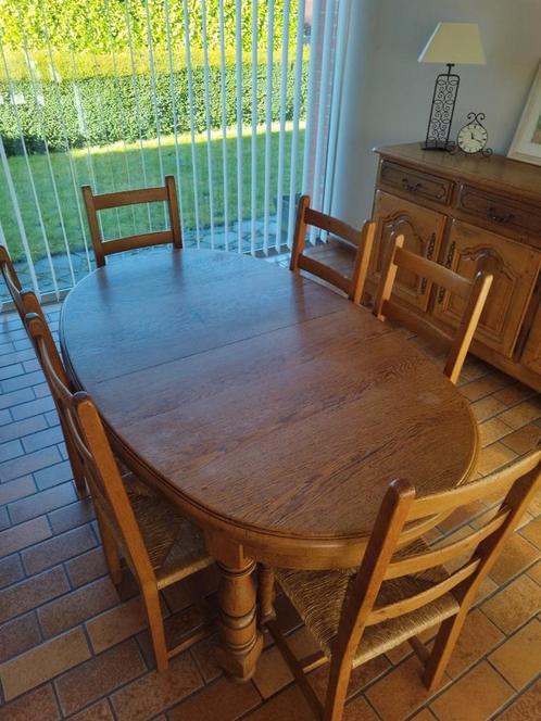 Table de salle à manger et buffet., Tickets en Kaartjes, Kortingen en Cadeaubonnen