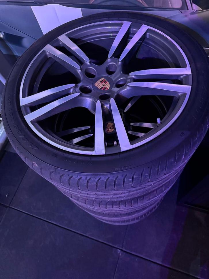 Porsche Cayenne Turbo 21 inch velgen met banden en sensoren, Auto-onderdelen, Banden en Velgen, Band(en), Zomerbanden, 21 inch