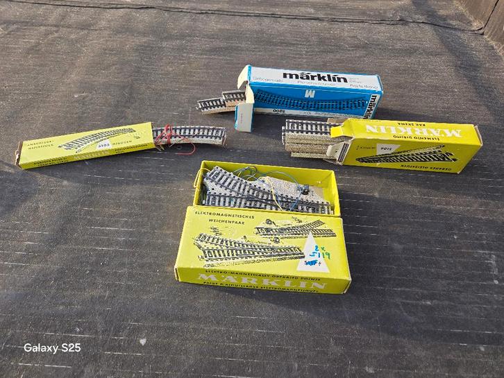 1 LOT DE 2 AIGUILLAGE ELECTRIQUE MÄRKLIN5119+, Hobby & Loisirs créatifs, Trains miniatures | HO, Comme neuf, Rails, Märklin, Enlèvement ou Envoi