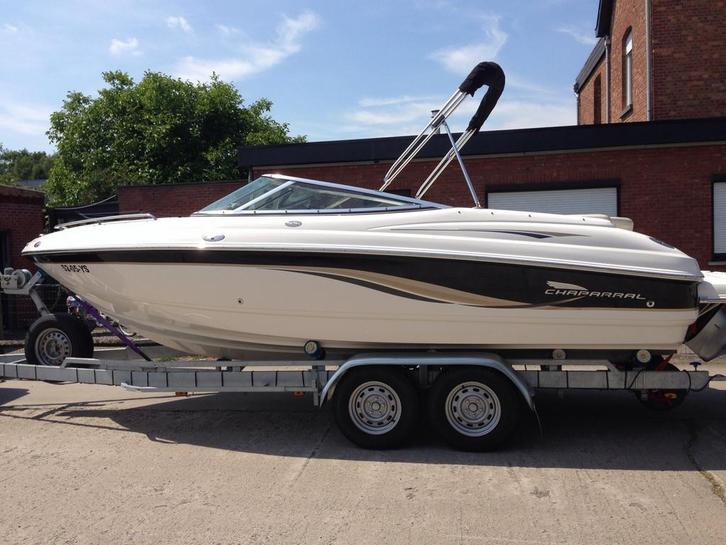 Bateau Chaparral 204 SSI Open / 223cv / V8/ Volvo penta, Watersport en Boten, Bootonderdelen, Zo goed als nieuw, Motorboot, Ophalen of Verzenden