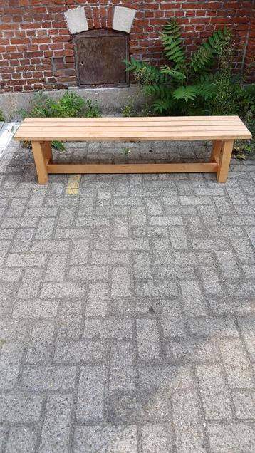 massief houten ZITBANK beschikbaar voor biedingen