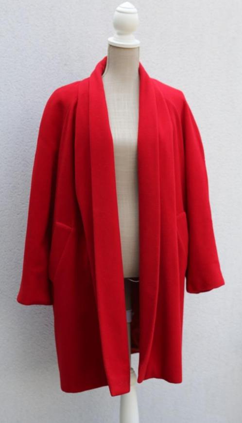 Manteau en laine rouge Vintage T38/40, Vêtements | Femmes, Vestes | Hiver, Comme neuf, Taille 38/40 (M), Rouge, Enlèvement ou Envoi