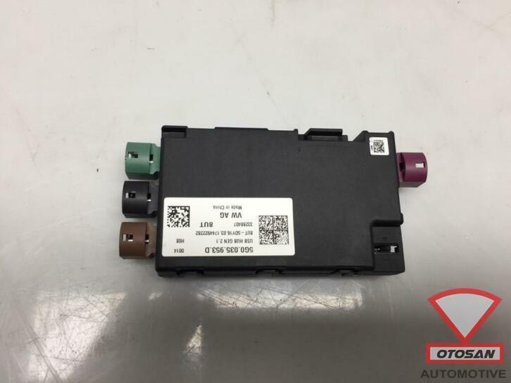 vw arteon 3g8 2018 usb hub spanningsomvermer 5g0035953, Auto-onderdelen, Elektronica en Kabels, Volkswagen, Gebruikt