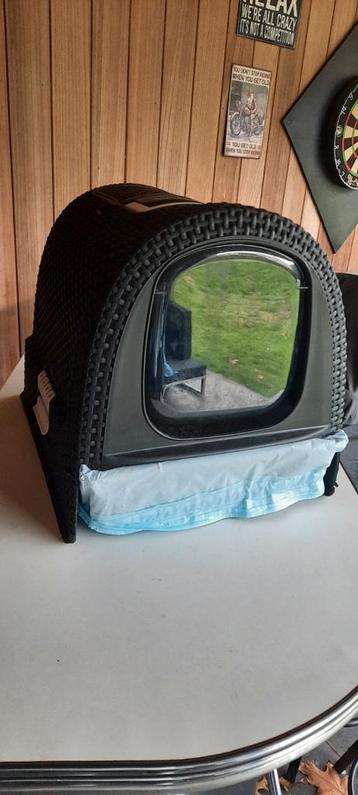 Kattenbak draagbaar met schepje merk curver beschikbaar voor biedingen