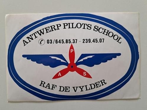 Vintage Sticker - Antwerp Pilots School - Raf De Vylder, Verzamelen, Stickers, Zo goed als nieuw, Bedrijf of Vereniging, Ophalen of Verzenden