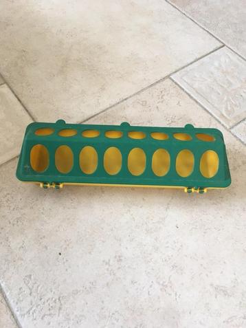 mangeoire beschikbaar voor biedingen