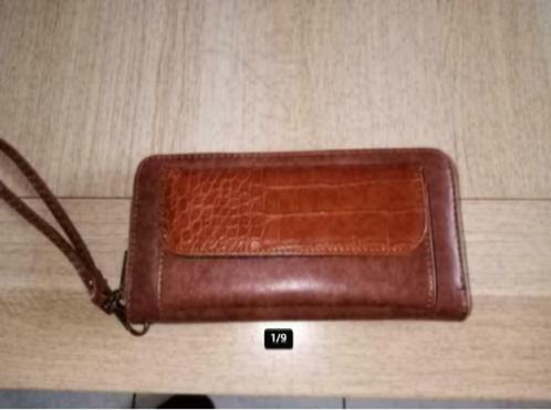 lot nieuwe portefeuilles / geldbeugels - 9 stuks - 1 a 8€/st, Handtassen en Accessoires, Portemonnees, Zo goed als nieuw, Leder