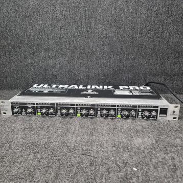 BEHRINGER MX882  splitter / mixer, Enlèvement ou Envoi, Comme neuf