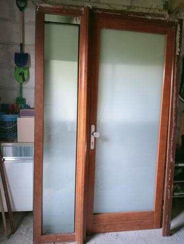 Porte d'entrée en meranti 140 cm L x 221 cm H beschikbaar voor biedingen