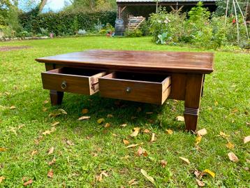 Koloniale salontafel hout beschikbaar voor biedingen