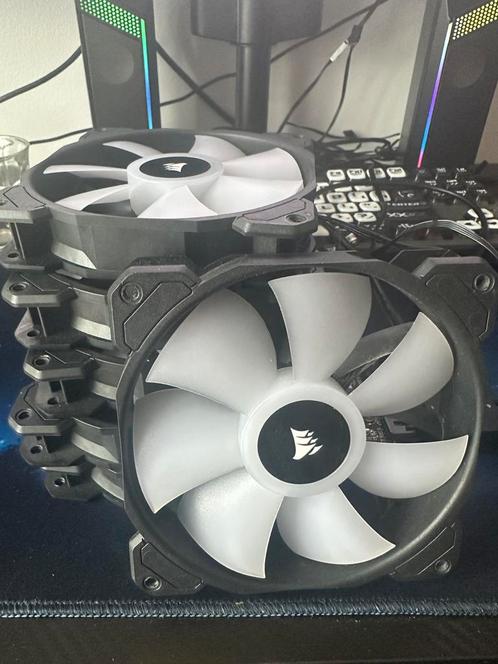 6x Corsair SP120 RGB ventilatoren + 2x - Zeer goede staat, Computers en Software, Computerkoelers, Zo goed als nieuw, Ophalen of Verzenden