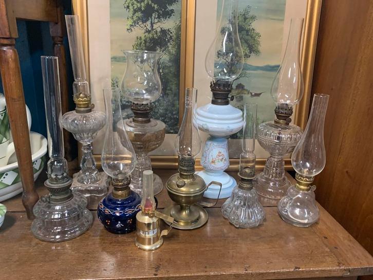 Collectie oude olielampen in glas en porselein, Antiek en Kunst, Antiek | Glaswerk en Kristal, Ophalen of Verzenden