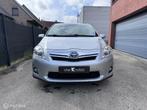 Toyota Auris 1.8 Full Hybrid Executive Gekeurd Garantie, Auto's, Toyota, Stof, Gebruikt, Zwart, 4 cilinders