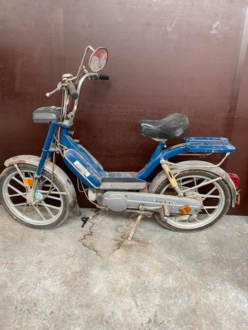 Schuurvonst Vespa/paaggio bravo 25 beschikbaar voor biedingen