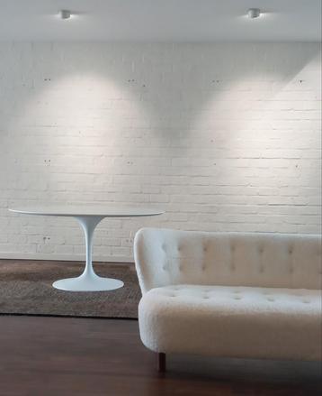 Sheepskin mid-century fauteuils takahama tulipe stoelen  beschikbaar voor biedingen
