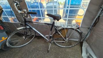 Herenfiets beschikbaar voor biedingen
