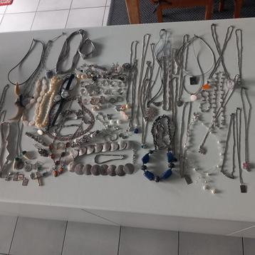 Zilver lot vintage juwelen 1,1kg beschikbaar voor biedingen