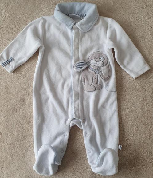 Pyjama grenouillère en velours bleu ciel - T62 - Noukie's, Enfants & Bébés, Vêtements de bébé | Taille 62, Utilisé, Garçon ou Fille