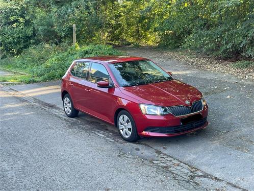 Skoda fabia 1.2 essence €6 1️⃣3️⃣0️⃣xxxkm, Autos, Skoda, Particulier, Fabia, ABS, Régulateur de distance, Airbags, Air conditionné