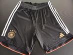 Voetbalshort Adidas, Maat M, Ophalen, Zo goed als nieuw, Broek