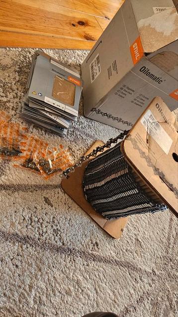 Stihl kettingzaag rol  beschikbaar voor biedingen