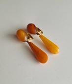Vintage oorbellen van jaren1950,natuurlijke Baltische amber, Verzenden, Oorbellen