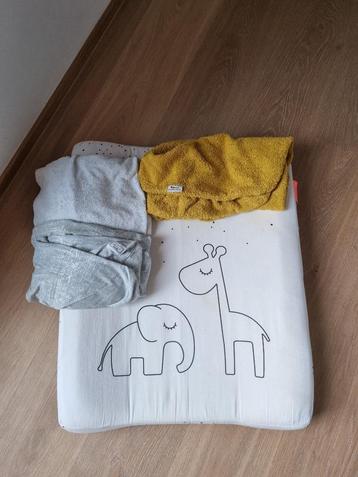 Verzorgingskussen met hoezen beschikbaar voor biedingen