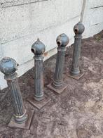 Gietijzeren oude ketting palen, Tuin en Terras, Tuinhekken en Hekwerk, Ophalen, Gebruikt