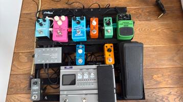 Pack pédales guitare + pedalboards + alims – 700 €, Muziek en Instrumenten, Ophalen, Zo goed als nieuw, Ibanez