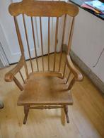 A donner, table ronde (107 cms) et chaise à bascule, Huis en Inrichting, Ophalen, Gebruikt, Rond, Hout