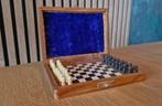 Schaakspel Hand carved massief Hout 1960-1970 gedetailleerd, Ophalen of Verzenden