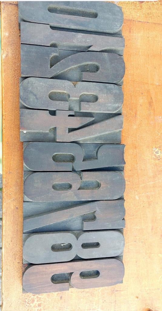 10 Chiffres d'imprimerie anciens en bois" Typographie ", Antiek en Kunst, Antiek | Overige Antiek, Ophalen of Verzenden