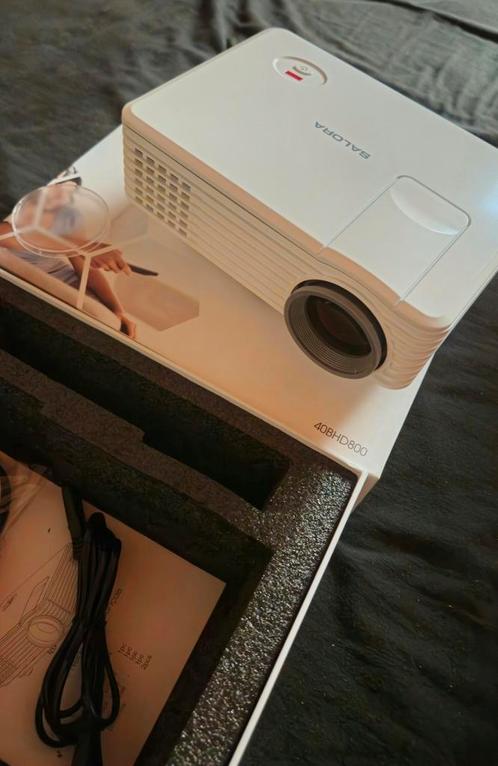 Mini LED Beamer van Salora – NIEUW in doos, Audio, Tv en Foto, Beamers, Zo goed als nieuw, LED, Ophalen of Verzenden