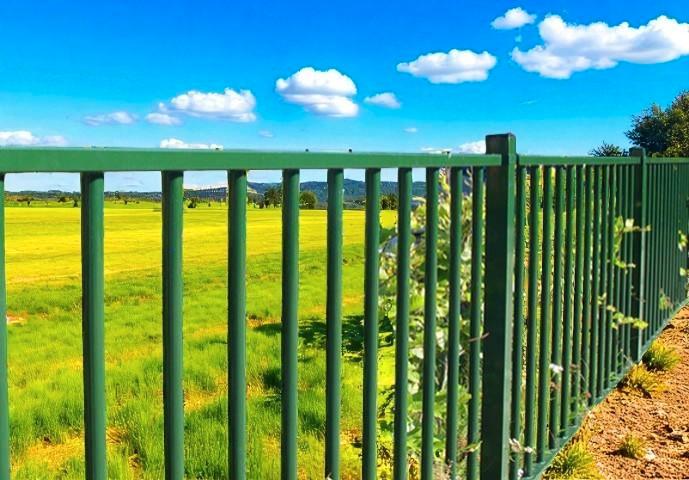 Promo! Ca 34,50 meter nieuw spijlenhekwerk kleur groen, Tuin en Terras, Tuinhekken en Hekwerk, Nieuw, Spijlenhekwerk, Ophalen