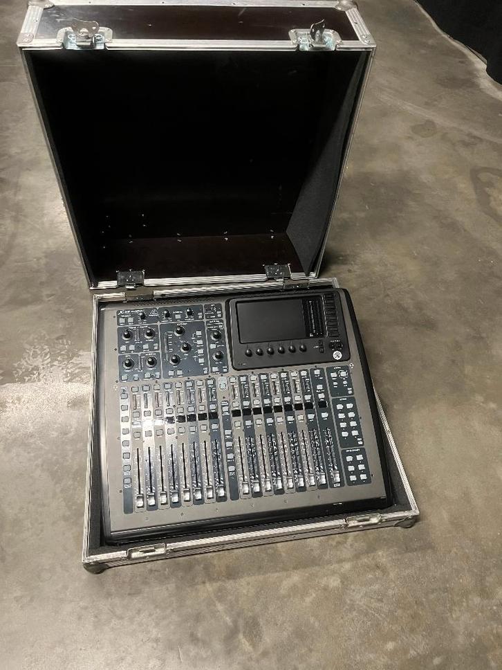 Behringer X32 Compact/S16 + Thon & flightcase voor mixer, Muziek en Instrumenten, Mengpanelen, 20 kanalen of meer, Ophalen
