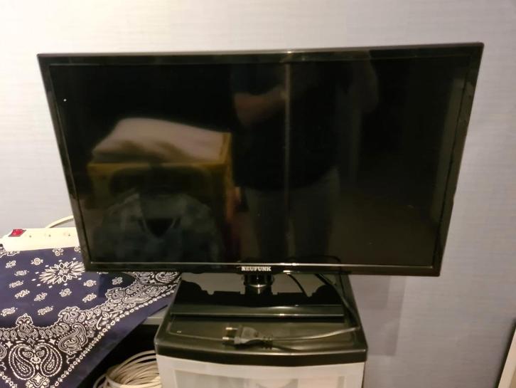 TV NEUFUNK 24 inch, Audio, Tv en Foto, Televisies, LED, Ophalen