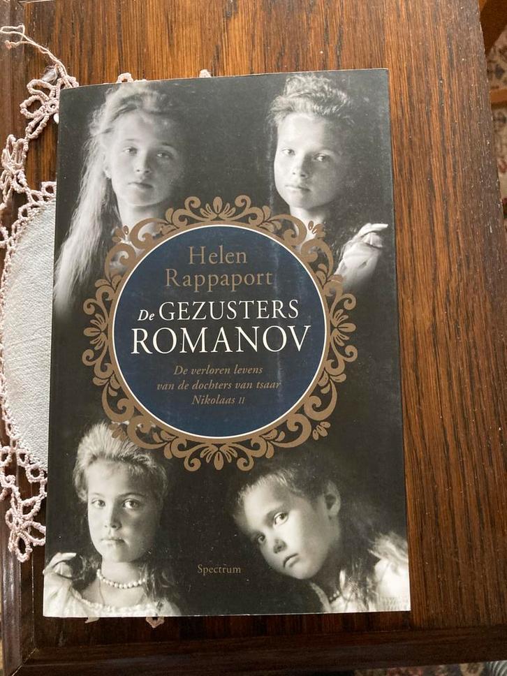 Helen Rappaport - De gezusters Romanov, Livres, Biographies, Comme neuf, Politique, Enlèvement ou Envoi