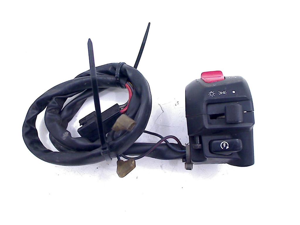 COMMUTATEUR DROIT GSX R 600 1997-2000 SRAD (GSXR 600), Motos, Dhr. S. di Majo, Utilisé, Info@cama-motorparts.nl, P.J. Troelstraweg 8 8
3144 CX  MAASSLUIS, NL