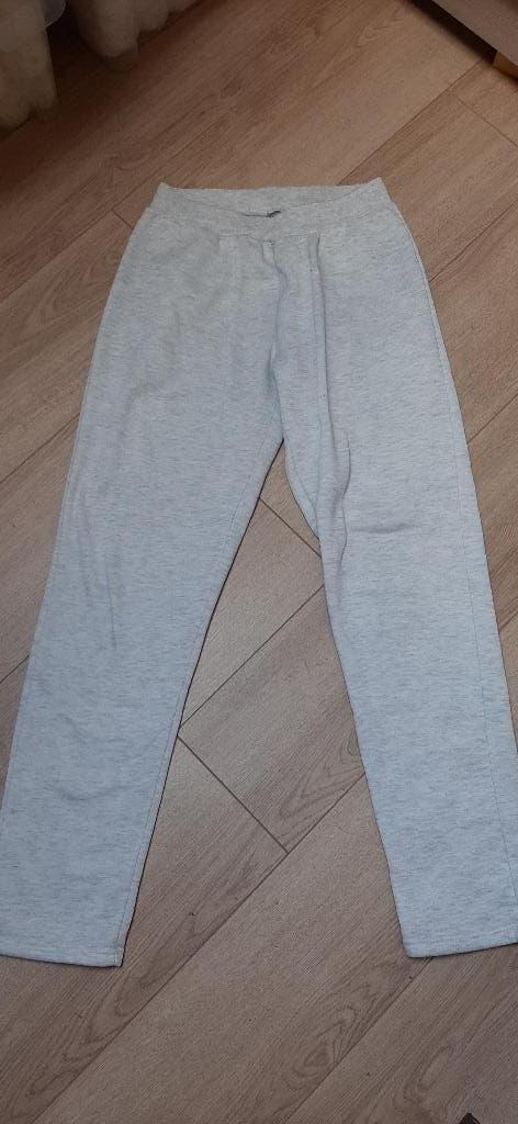 Lichtgrijze joggingbroek maat 38 - M, Zeeman, Overige typen, Zo goed als nieuw, Grijs