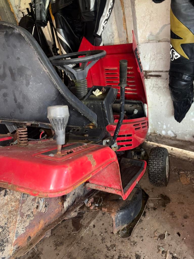 2x mtd zitmaaiers 13hp voor opmaak, Tuin en Terras, Ophalen, Gebruikt, Versnellingen, 90 tot 120 cm