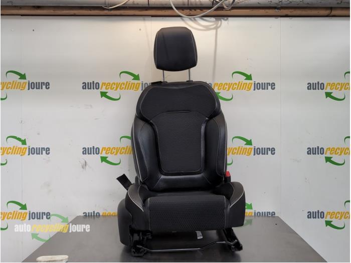 Siège droit d'un Renault Megane, Autos : Pièces & Accessoires, Habitacle & Garnissage, Renault, Utilisé, 3 mois de garantie