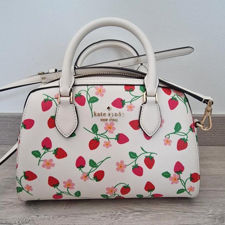 Handtas / schoudertas Kate Spade aardbei bloem, Handtassen en Accessoires, Tassen | Damestassen, Nieuw, Handtas, Ophalen of Verzenden