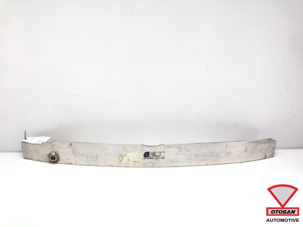 Mercedes A B CLA GLA W176 W246 W117 W156 pare-chocs pour A24, Mercedes-Benz AG, Mercedes-Benz, Utilisé, Mercedesstrasse 120
70372  Stuttgart, DE