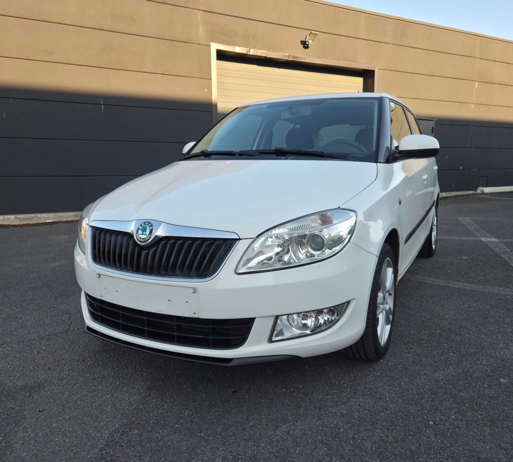 Skoda Fabia 1.2 tdi 2011 150.000KM Prête à immatriculer, Autos, Euro 5, Achat, Boîte manuelle, Noir