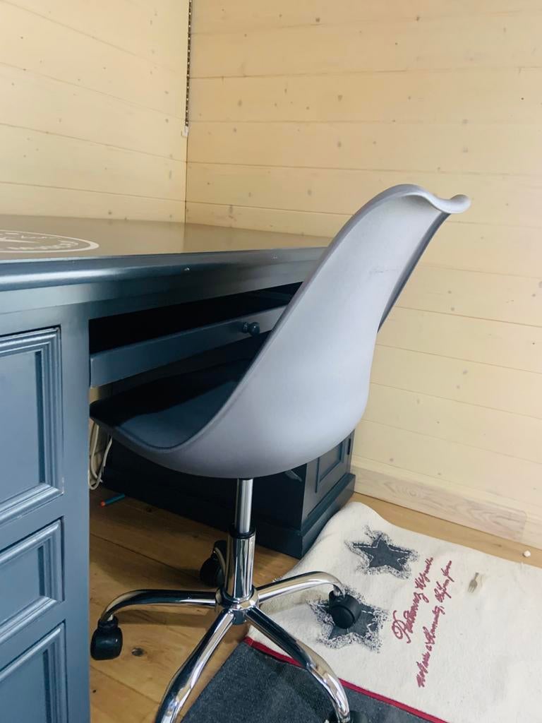 Bureau+garde robe +chaise acheté à la Maison du monde, Maison & Meubles, Enlèvement, Comme neuf