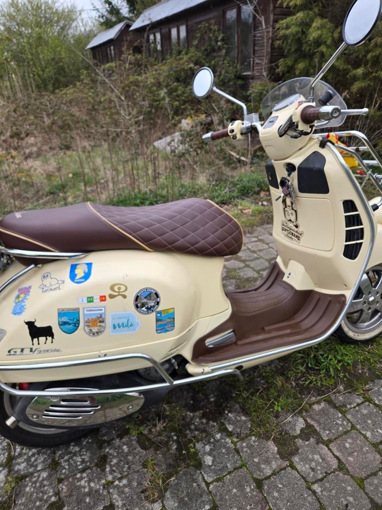Vespa gtv 250, Particulier